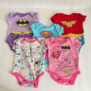 DC Comics Baby Girl Onesie Bundle Batman Supergirl Superhero set of 5- size 0-3M